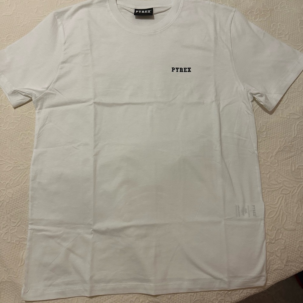 Pyrex White Short Sleeve Tee Minimalist Design. Size Large.